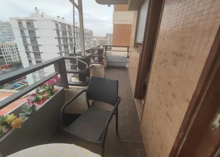 Nice Room-terrace- Private Toilete-closer Sport Pier-optical Fiber 1 Gb بيت ضيافة