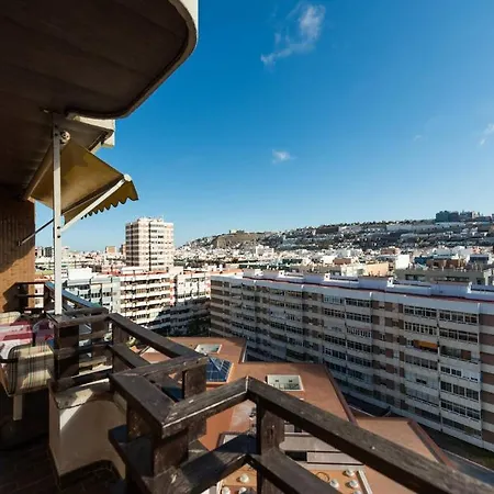 Nice Room-terrace- Private Toilete-closer Sport Pier-optical Fiber 1 Gb Гостевой дом Лас-Пальмас-де-Гран-Канария