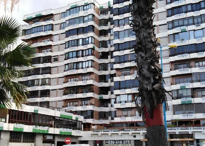 Nice Room-terrace- Private Toilete-closer Sport Pier-optical Fiber 1 Gb Гостевой дом