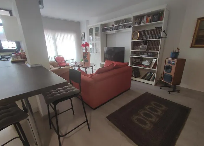 Nice Room-terrace- Private Toilete-closer Sport Pier-optical Fiber 1 Gb Guest house